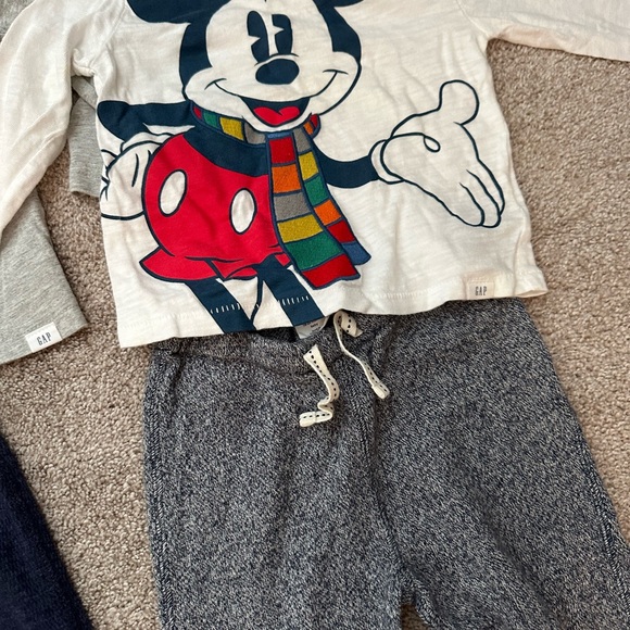 Baby boy GAP size 12-18 mths & 18-24 mths 2 sets - Picture 7 of 9